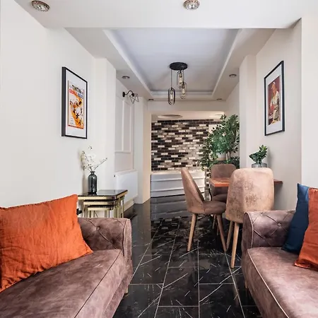 Refreshing Duplex Flat With Jacuzzi In Sisli Διαμέρισμα *